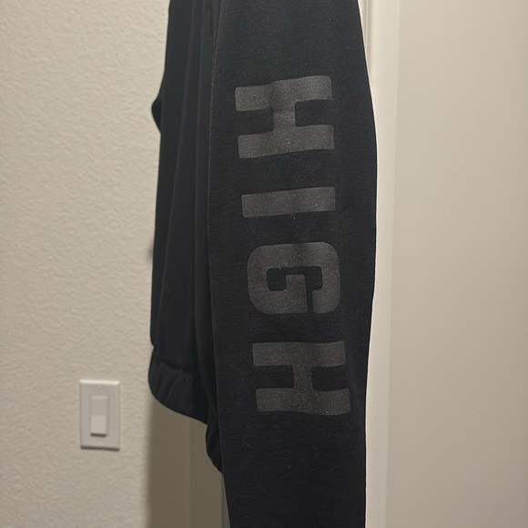 Lululemon crewneck running sweater - Picture 2 of 5